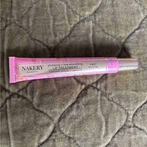 Nakery Lip Treatment in First Bloom